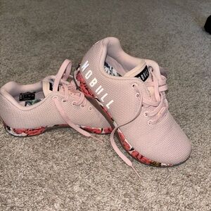 Like New! NOBULL Womens Outwork- Size 7 Rose Butterfly - excellent condition